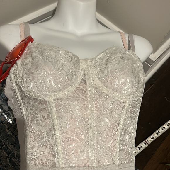 Sheer White Lace Underwired Bra Bustier Like New - Picture 2 of 10